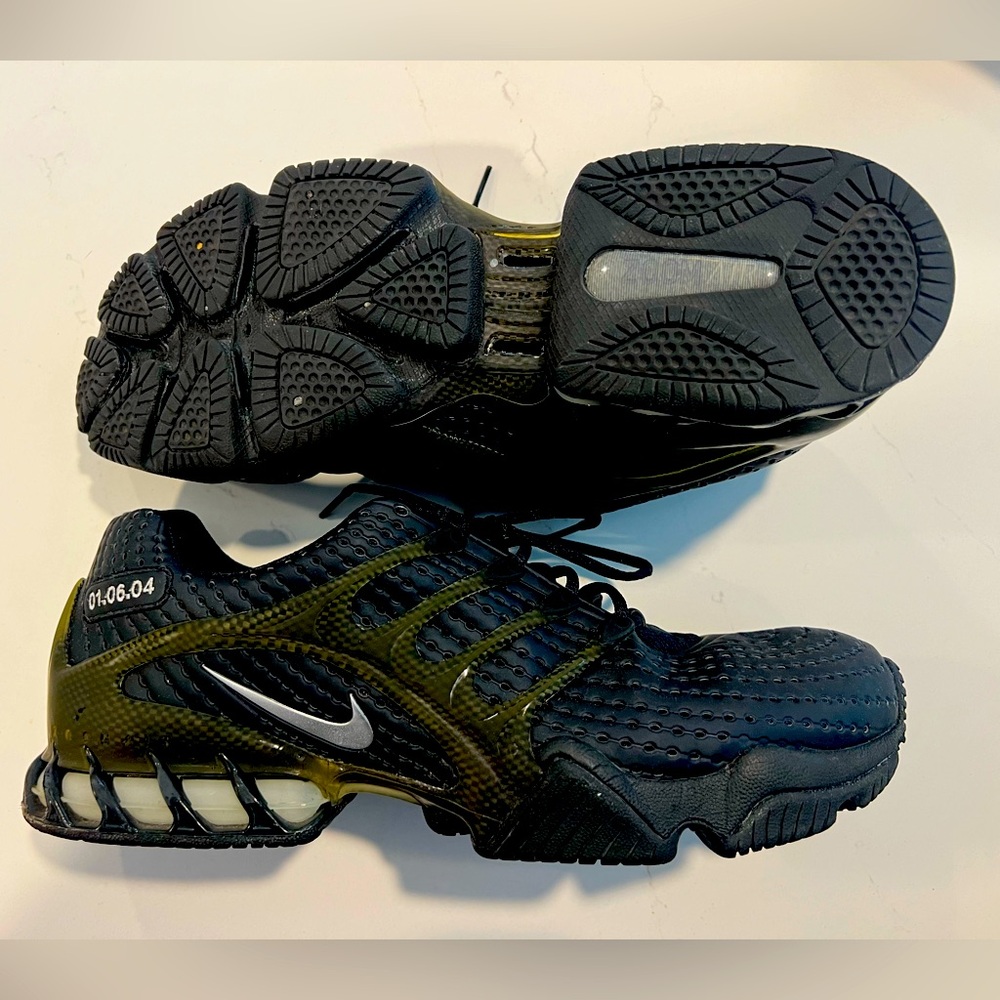 ULTRA RARE - NIKE + Apple Collab Air Zoom Trainer